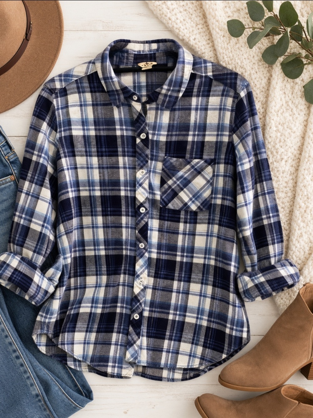 Woolrich Women’s L Blue Plaid Flannel Shirt 100% Cotton Button Front Long Sleeve